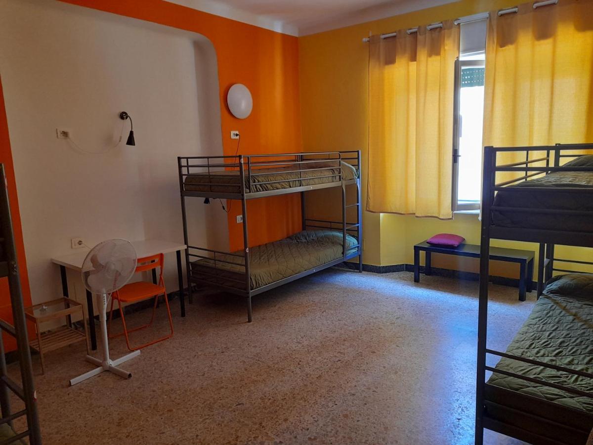 Pisa Train Station Hostel Экстерьер фото