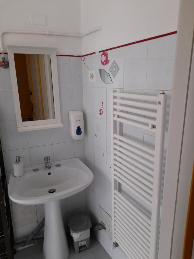 Pisa Train Station Hostel Экстерьер фото