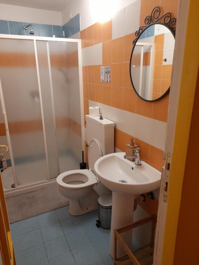 Pisa Train Station Hostel Экстерьер фото