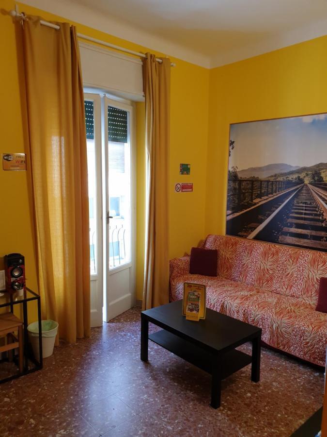 Pisa Train Station Hostel Экстерьер фото