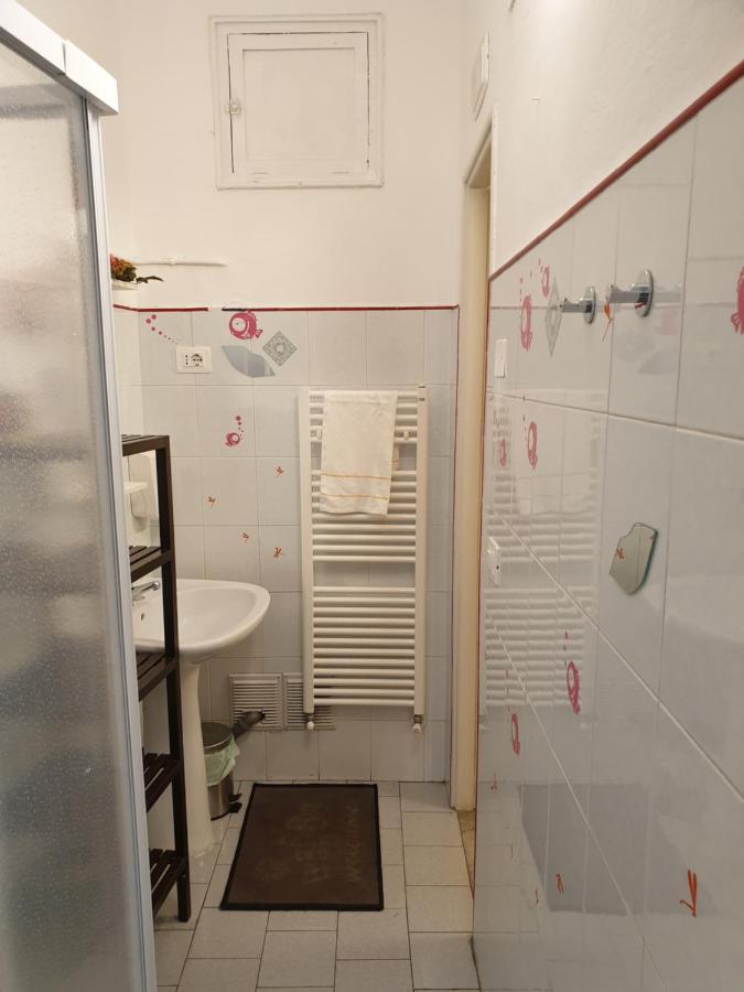 Pisa Train Station Hostel Экстерьер фото